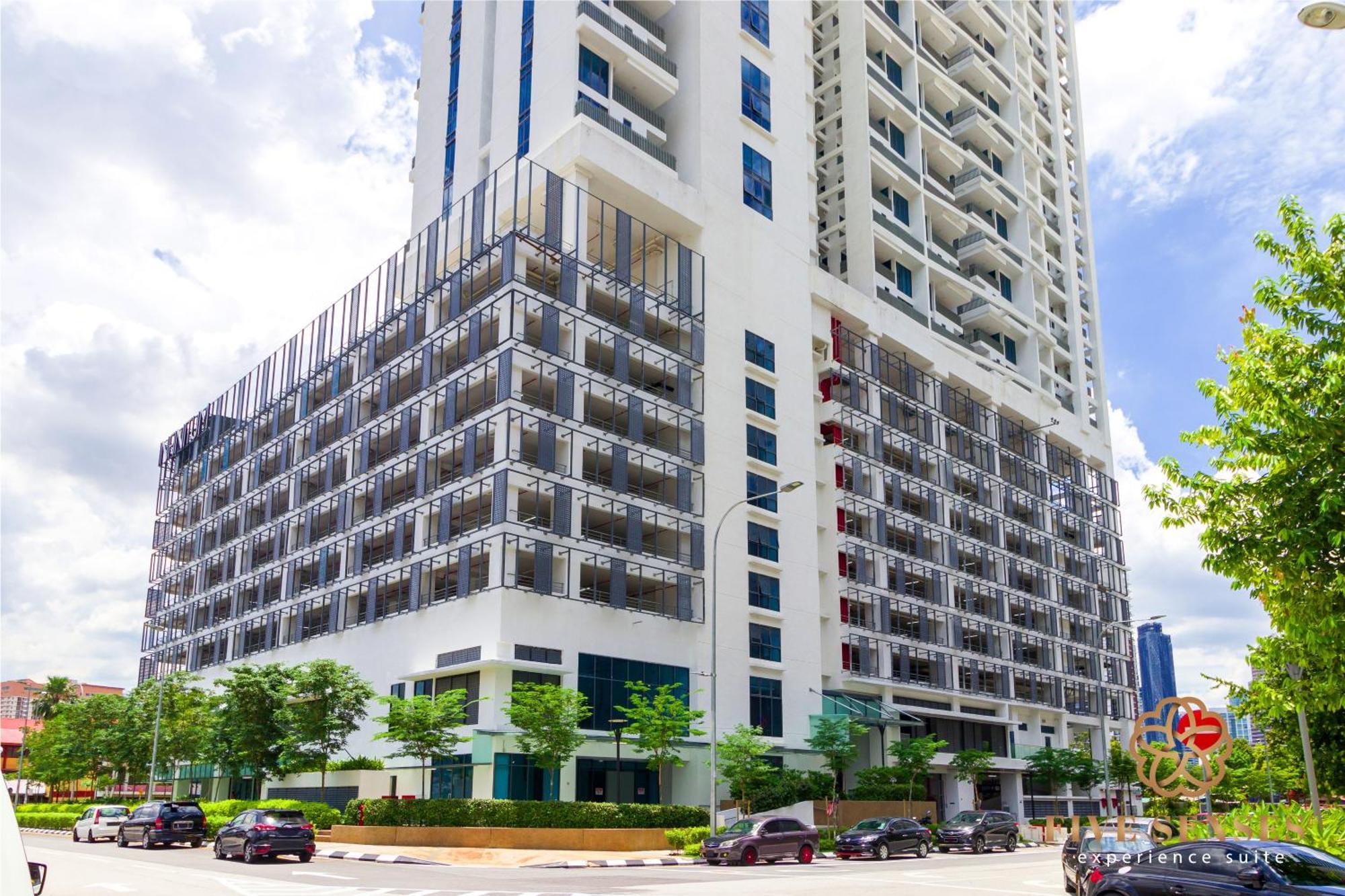 The Colony & The Luxe Signature Suites, Klcc Куала-Лумпур Екстер'єр фото